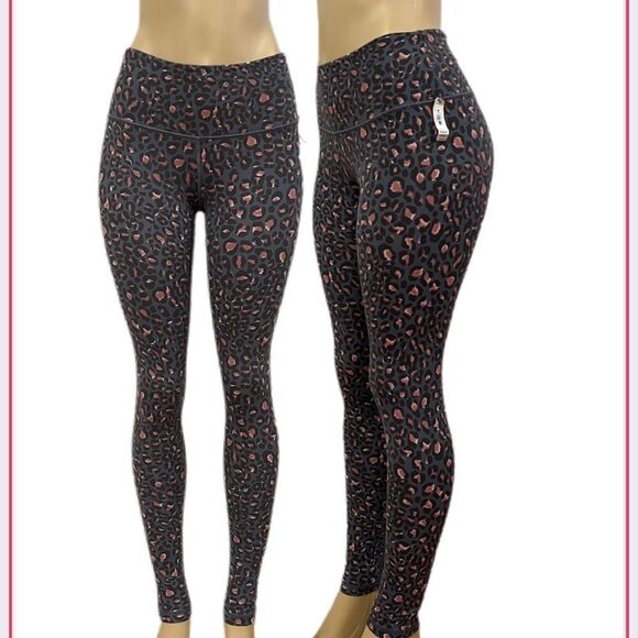 Victoria's Secret Sport Knockout Animal Print Tight Medium Rise Large NWT - Picture 2 of 9